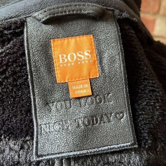 ***PRELOVED*** Hugo Boss Vegan Leather Moto Jacket - Picture 8 of 12